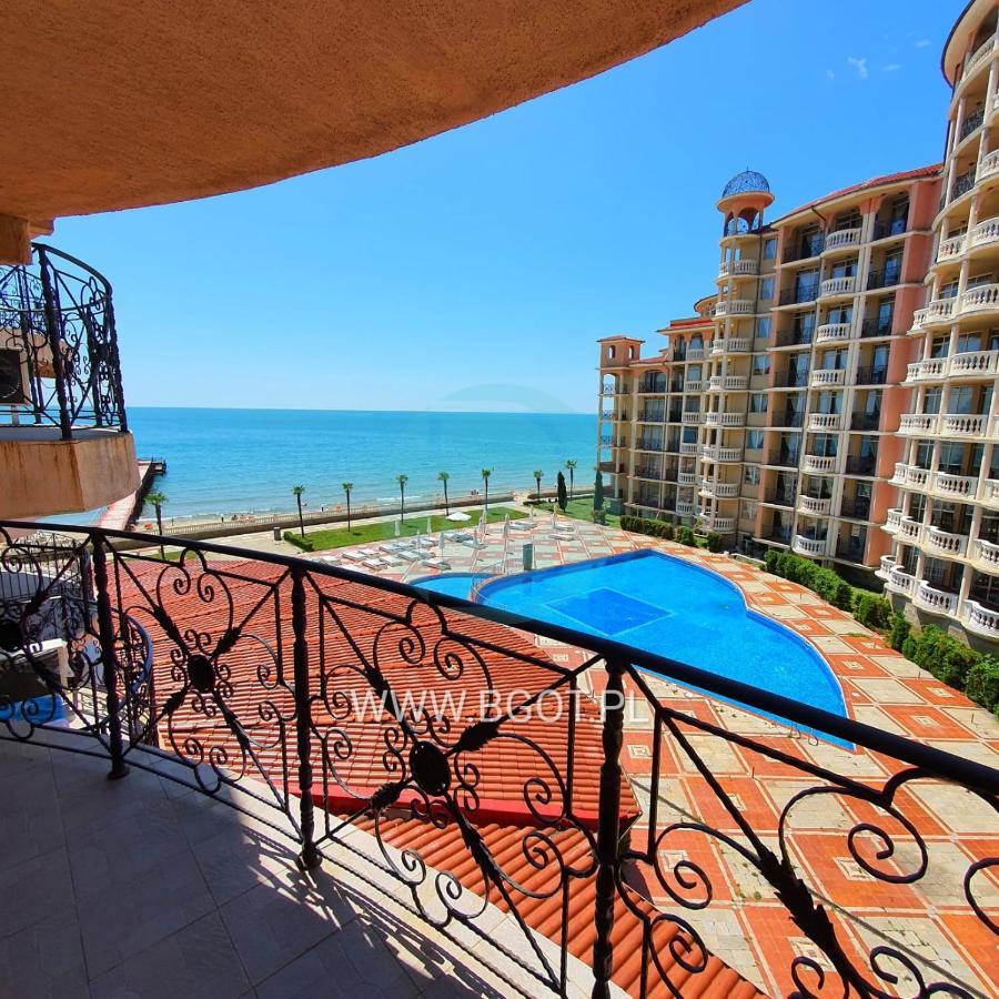 Andalucia Beach - Sea Viev Apartments Elenite Exteriör bild